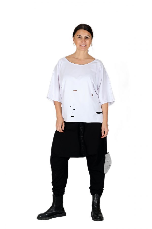 Boat neck, low sleeve laser cut and slit, wide size loose white t-shirt with rope detail